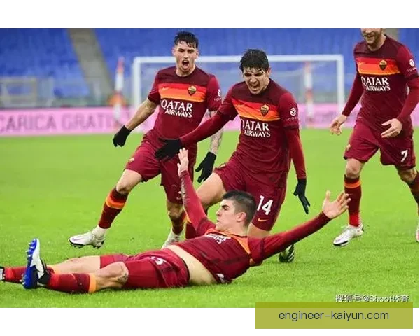 夸尔塔在佛罗伦萨的表现稳健，近期状态回暖备受关注